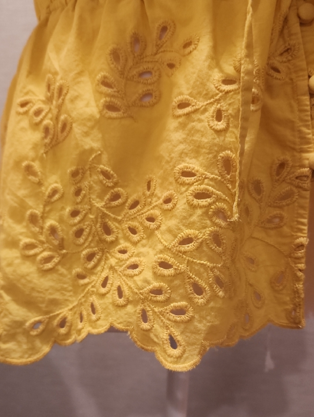 Yellow Marks & Spencer Broderie Anglaise (Eyelet) Tie-Waist Women’s Top - Picture 2 of 7